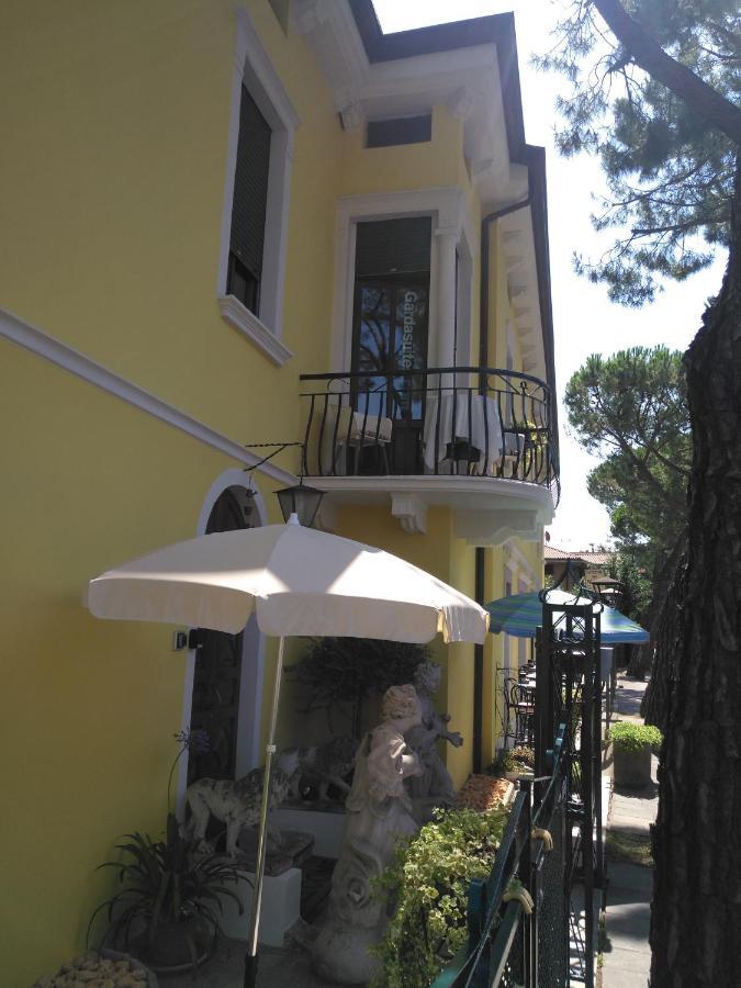 Casa Giulietta Hotel Desenzano del Garda Bagian luar foto