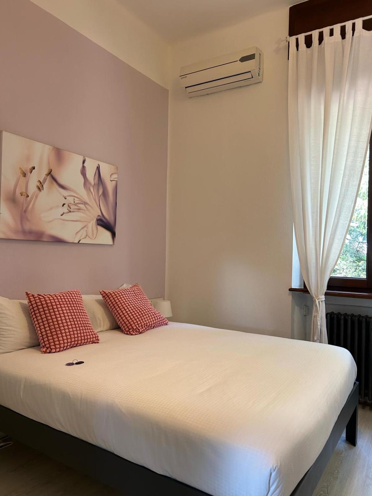 Casa Giulietta Hotel Desenzano del Garda Bagian luar foto