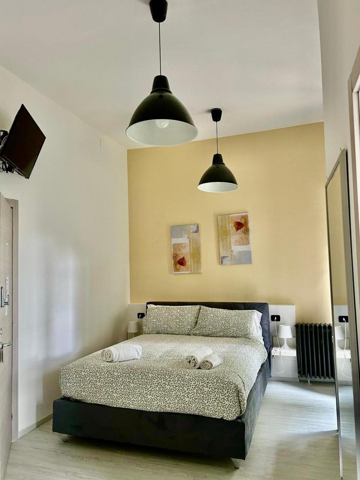 Casa Giulietta Hotel Desenzano del Garda Bagian luar foto