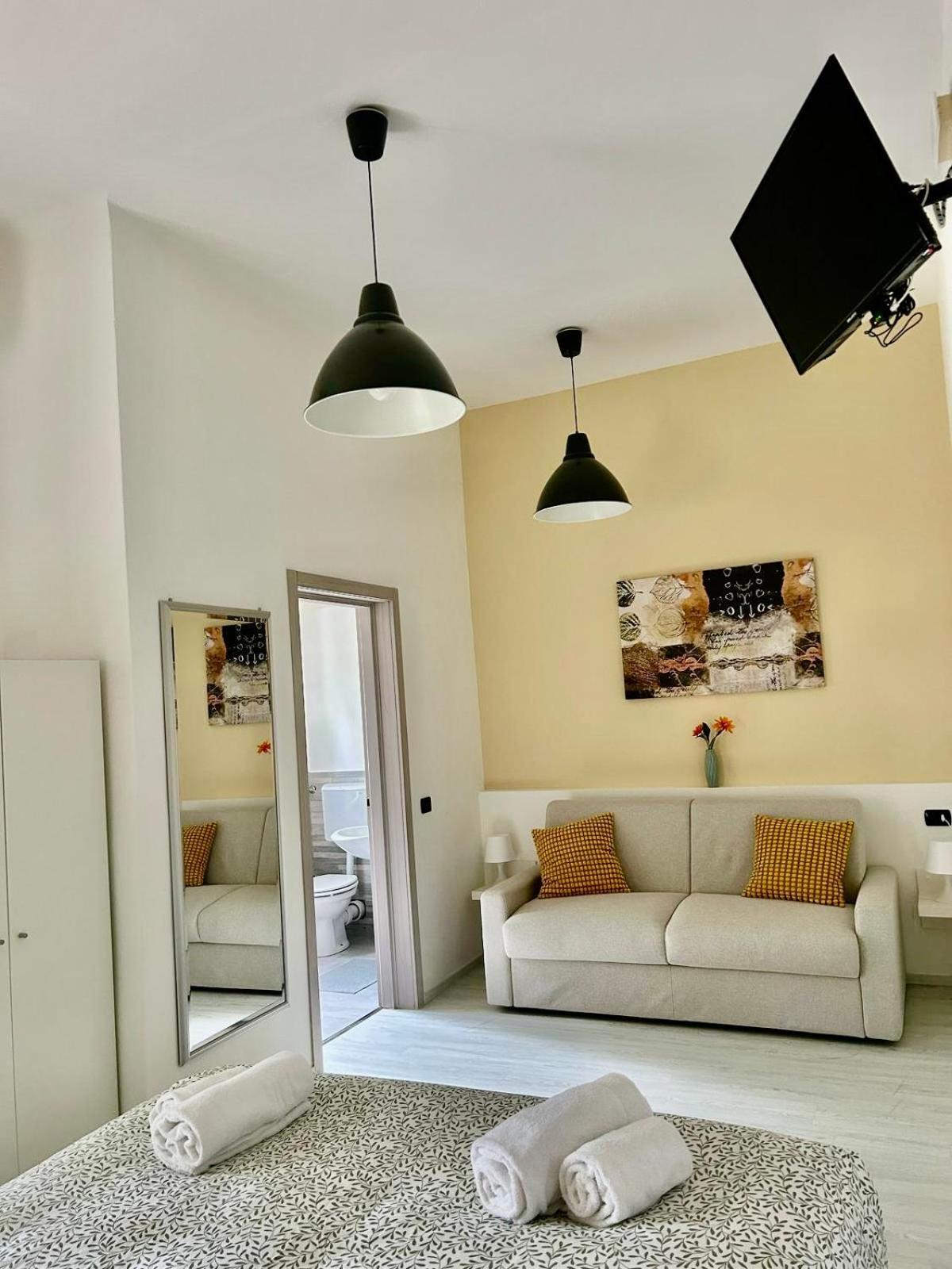 Casa Giulietta Hotel Desenzano del Garda Bagian luar foto